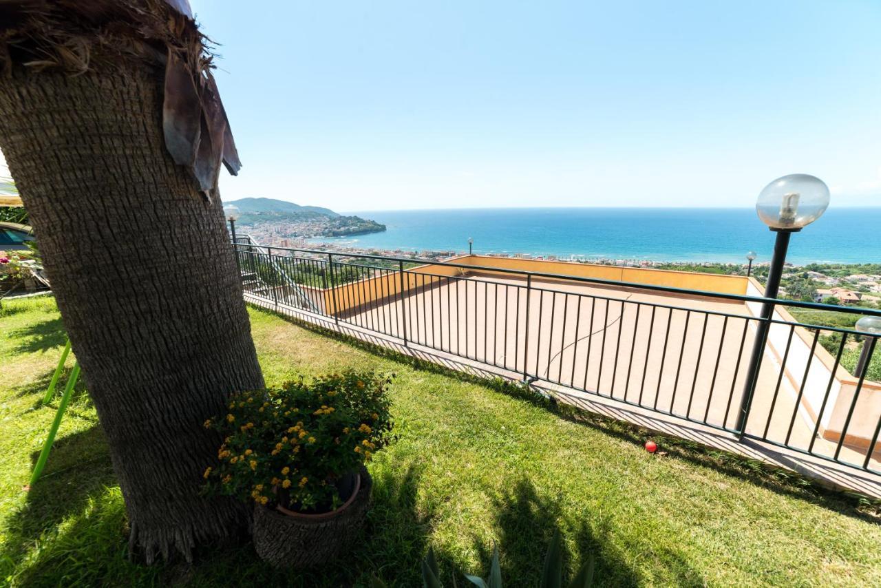 B&B "L'Eco Del Mare" Agropoli Exterior photo